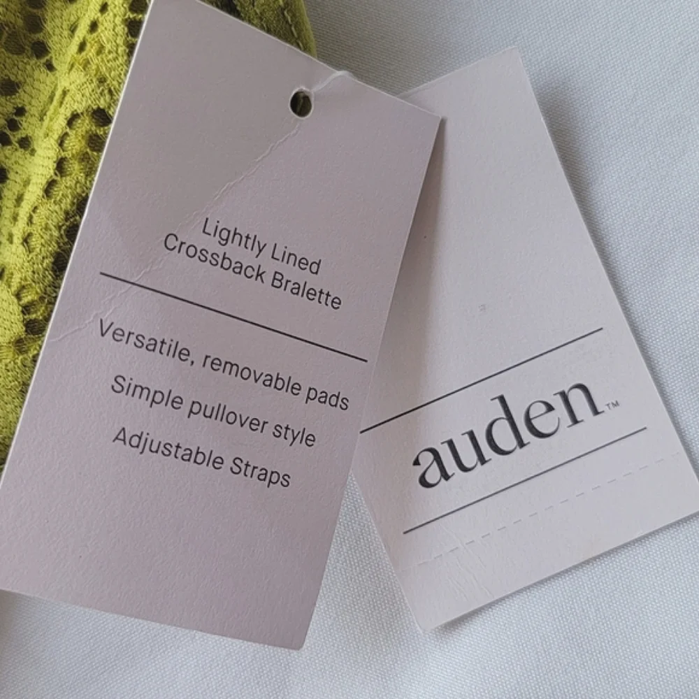 Auden lightly lined